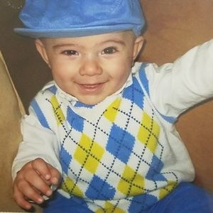 Boys 3 piece sweater vest suit set 6-9 mth & hat